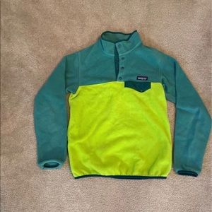 Rare find women Patagonia snap t synchilla size
